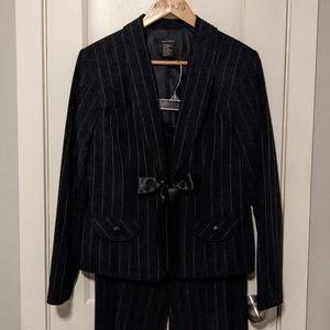 Tara Ryan Black Pinstripe Bow Closure Pantsuit